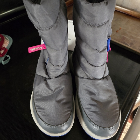 Womans Columbia waterproof snow boots - Picture 2 of 10